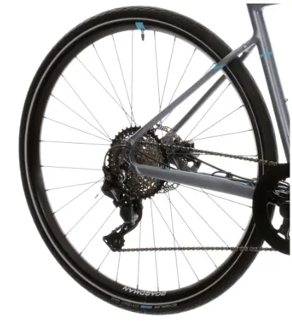the shimano m6000 deore groupset fitted to the boardman hyb 8.9e electric bike