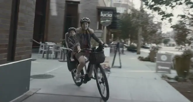 le vélo cargo électrique kona ute est idéal pour transporter vos enfants